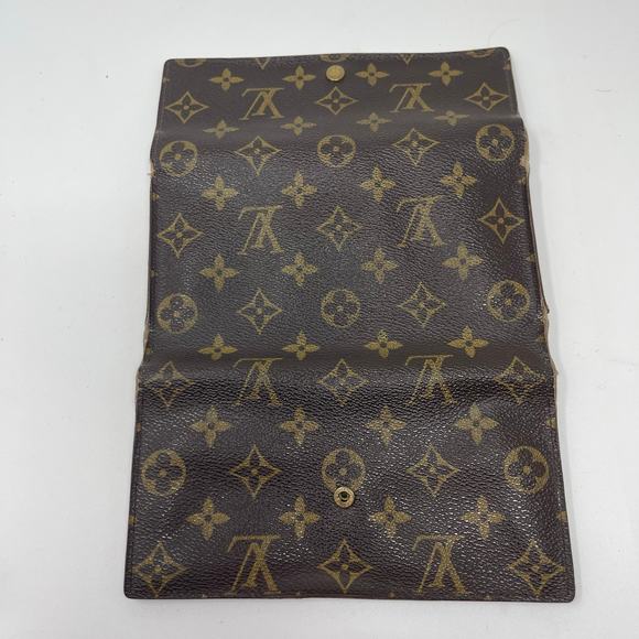 Vintage Louis Vuitton Monogram TriFold Sarah Wallet - Picture 12 of 13